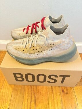 Yeezy Men's Knit Sneaker in Beige, Cream and Red Accent